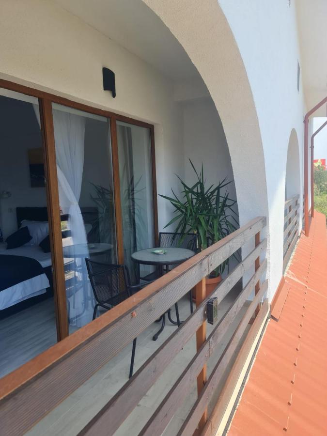 Yuka Hotel Vama Veche Exterior foto